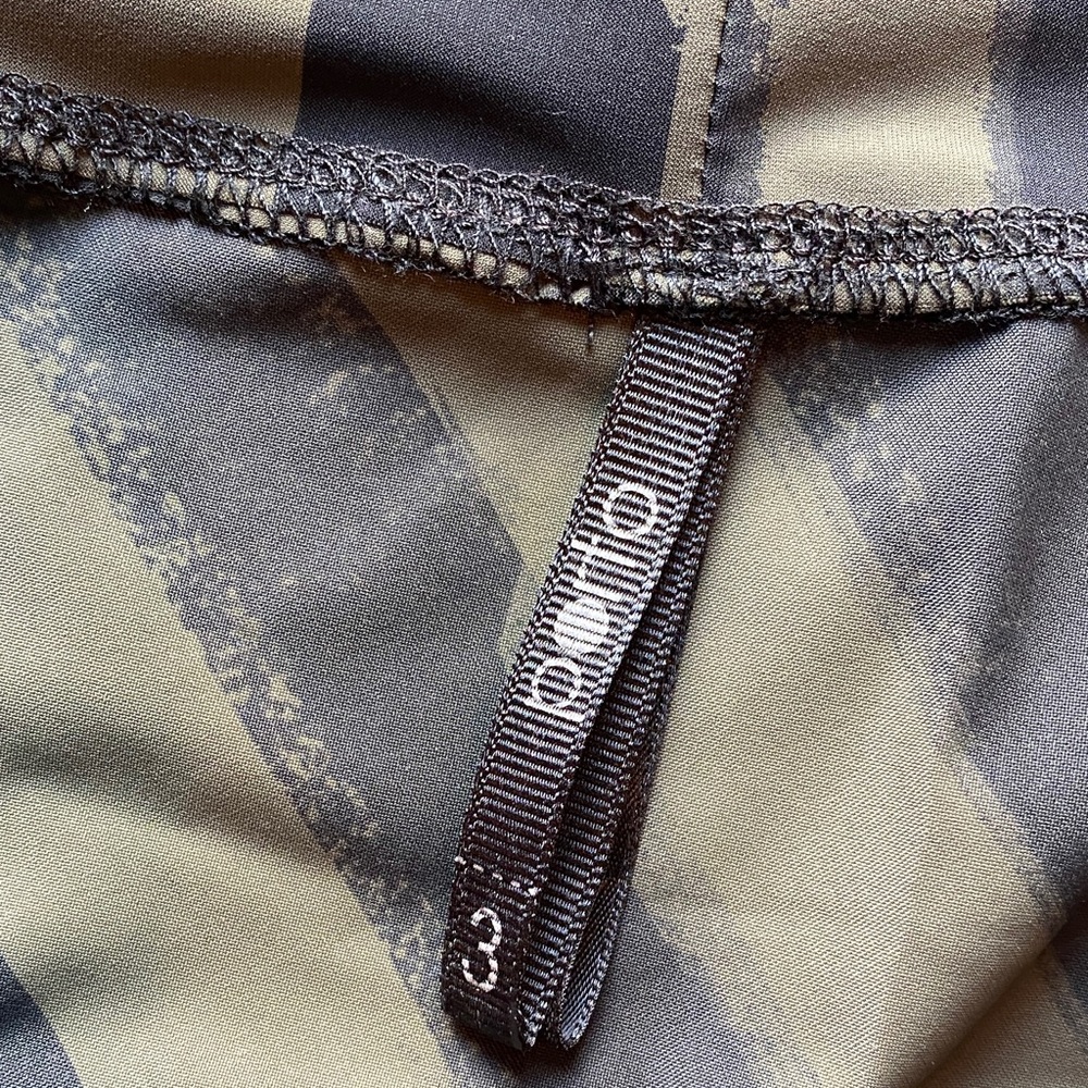 Porto SF Elegant Asymmetrical Black and Green Skirt Size 3 (10) M - Picture 7 of 9